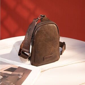 WRANGLER CASUAL PLAIN CROSSBODY SLING BAG